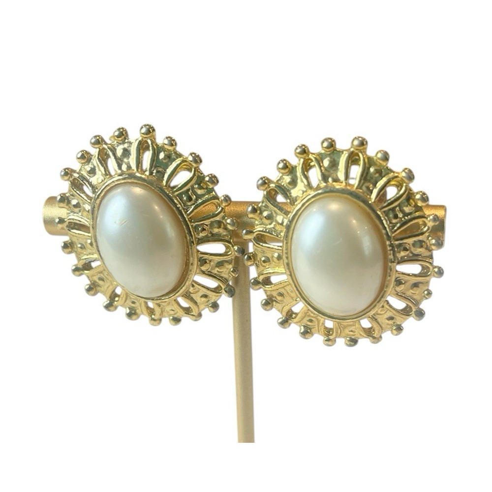 Vtg Gold Pearl Clip On Earrings Statement Fashion Costume Jewelry Royal Core